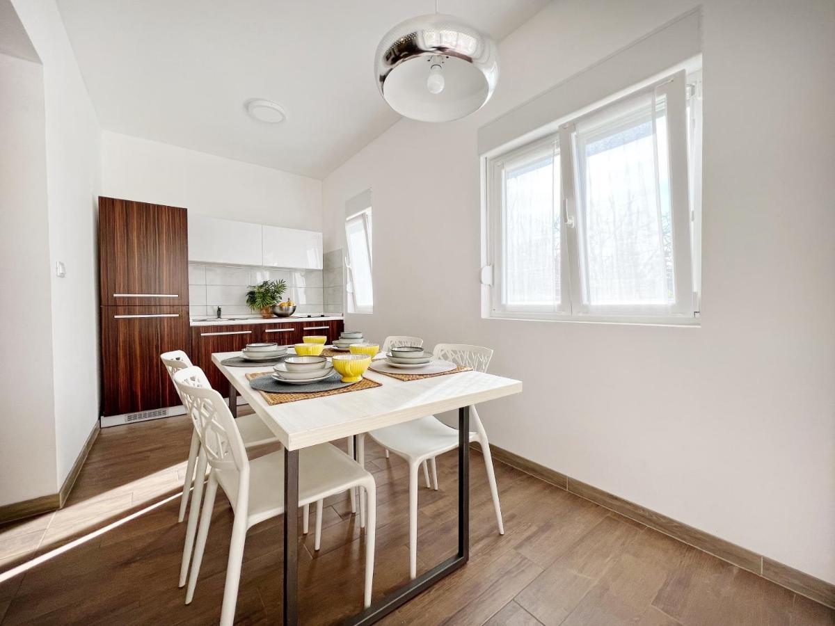 Apartments Teodora Maria Novigrad Istria Eksteriør billede