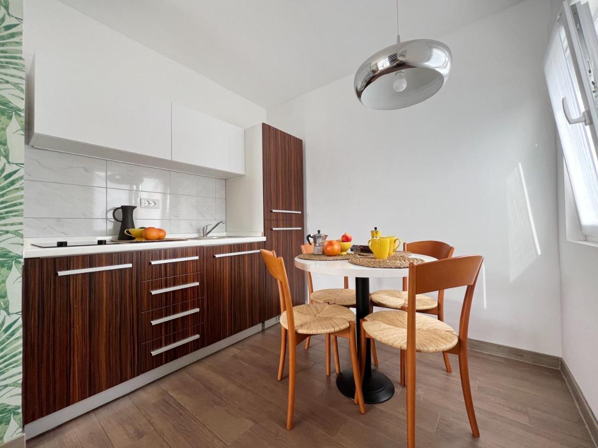 Apartments Teodora Maria Novigrad Istria Eksteriør billede