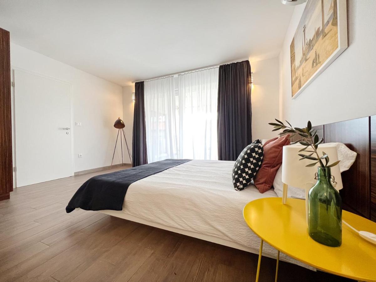 Apartments Teodora Maria Novigrad Istria Eksteriør billede