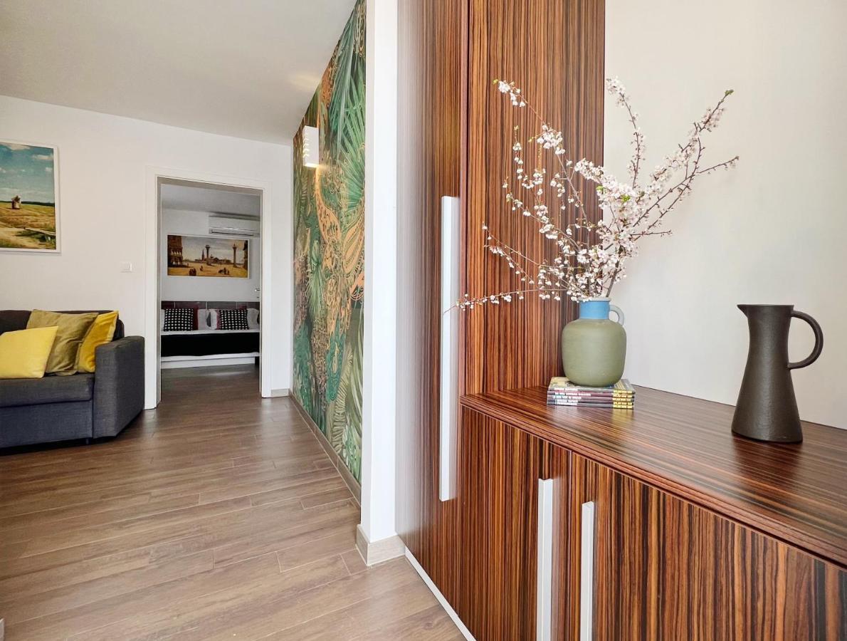 Apartments Teodora Maria Novigrad Istria Eksteriør billede