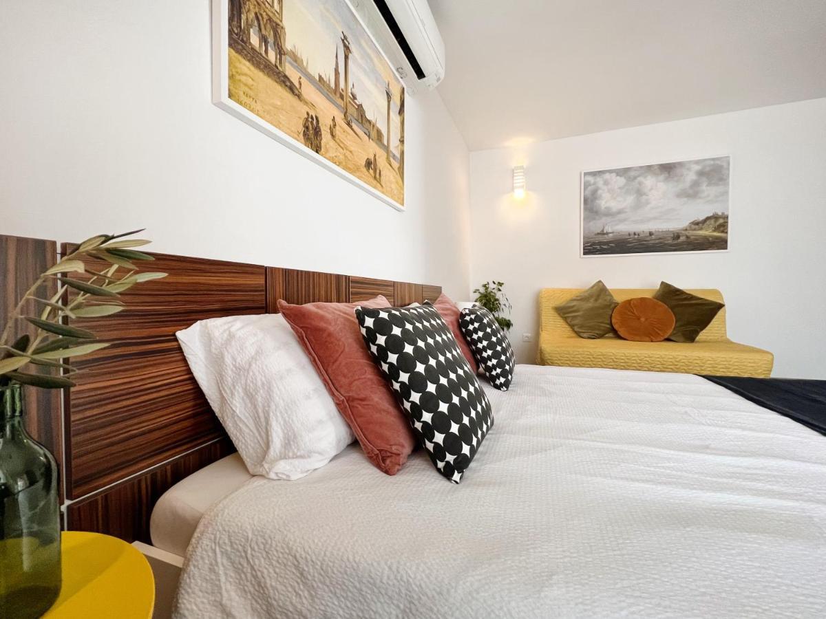 Apartments Teodora Maria Novigrad Istria Eksteriør billede